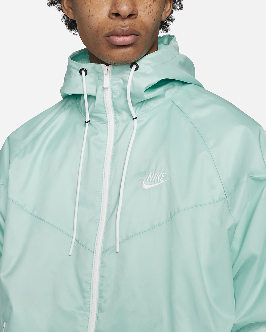 Nike hooded clearance windrunner