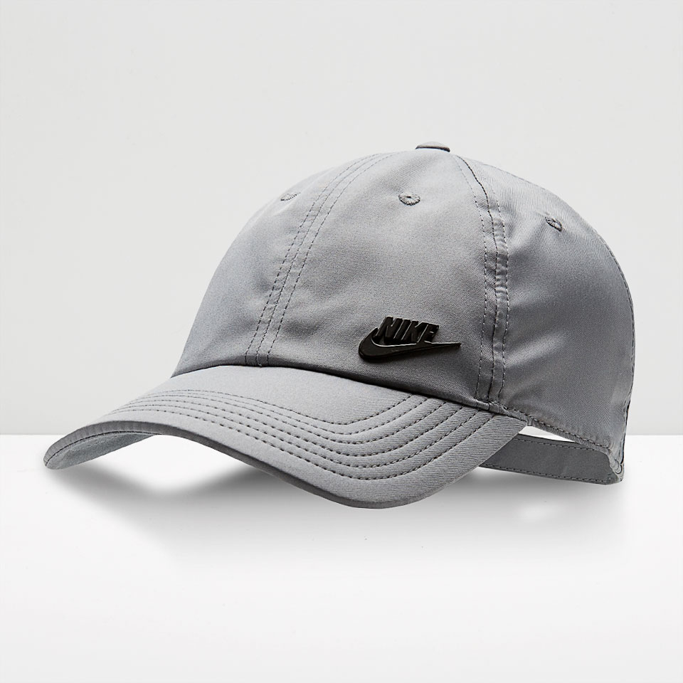 nike sportswear h86 metal futura cap